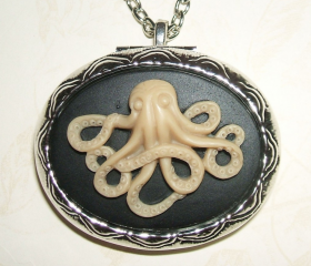OCTOPUS Squid Ocean Life CAMEO Pendant LOCKET Necklace 